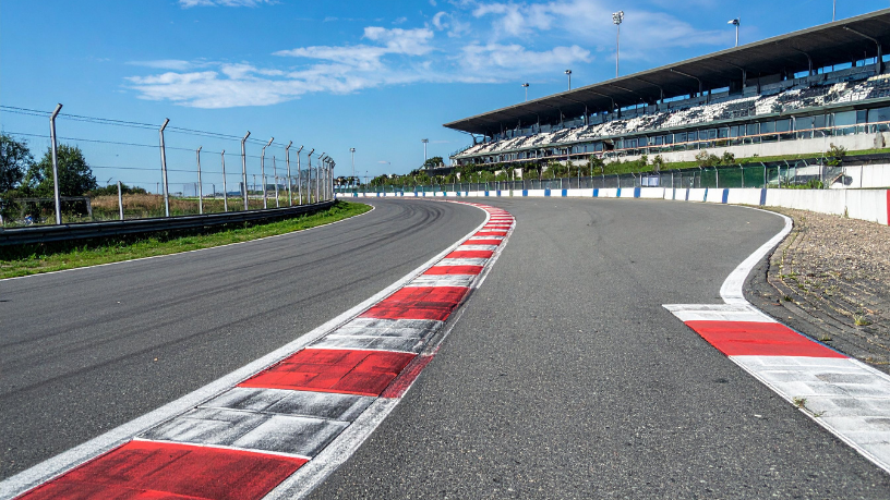 Kelsem Ricardo Rios Lima destaca como a combinação entre tecnologia e rigor técnico garante segurança mesmo nas pistas mais velozes do planeta.