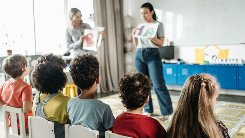 Sérgio Bento De Araújo destaca como a intencionalidade pedagógica e o registro de evidências fortalecem práticas alinhadas à BNCC na educação infantil.